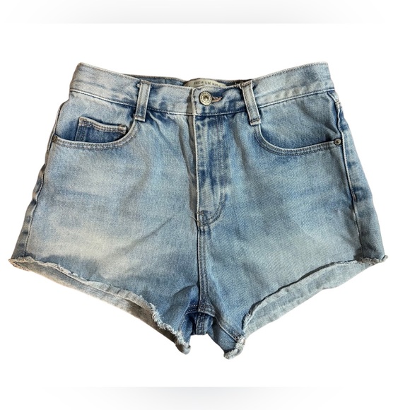 Zara Trafaluc Premium Wash cut off jean shorts Size 2 - Picture 1 of 2